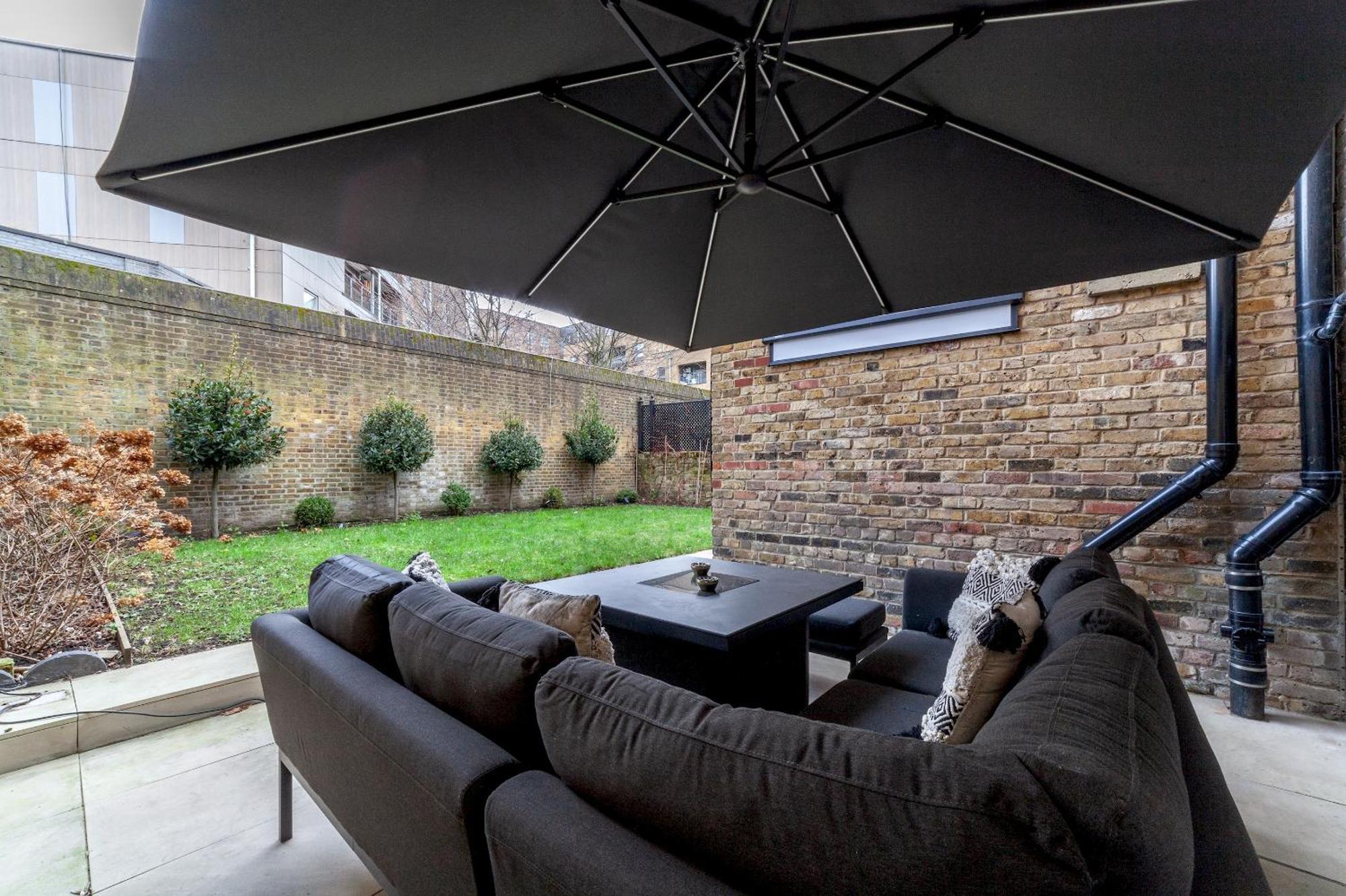 The New Cross Premier Rooms Londen Buitenkant foto