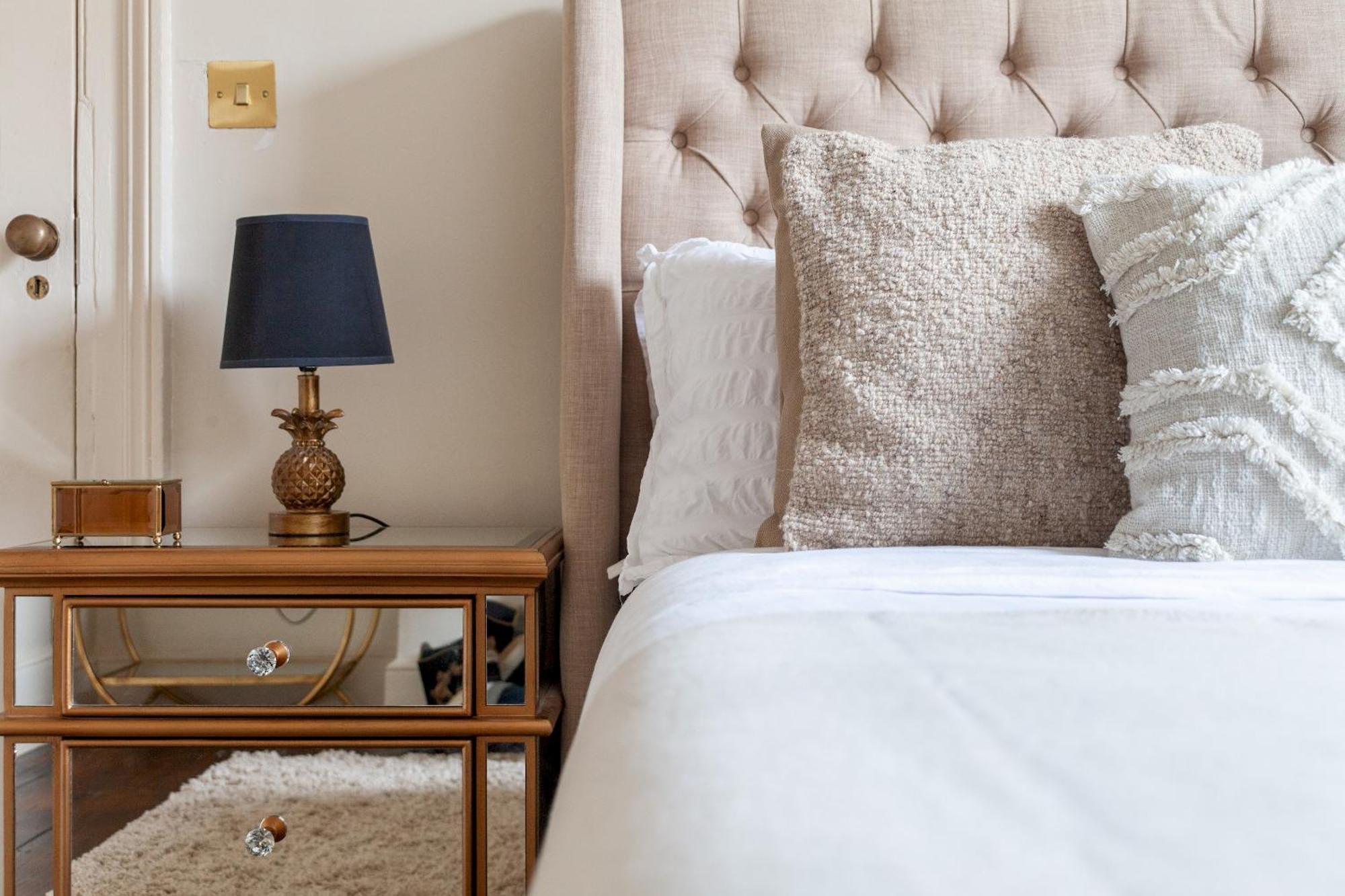 The New Cross Premier Rooms Londen Buitenkant foto
